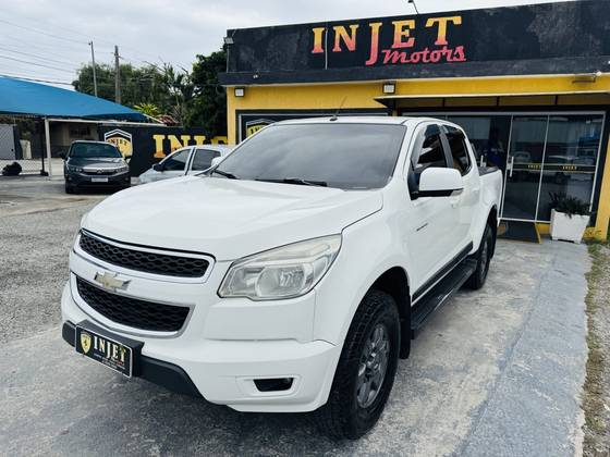 CHEVROLET S10 2.4 ADVANTAGE 4X2 CD 8V FLEX 4P MANUAL CHEVROLET S10 2.4 ADVANTAGE 4X2 CD 8V FLEX 4P MANUAL